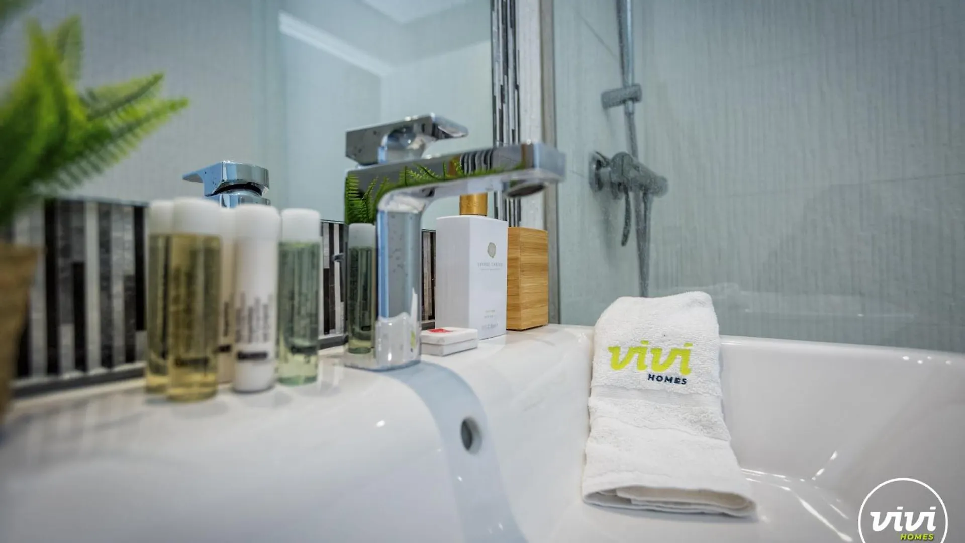 Vivi Homes - Casa Ferli Marbella Pool, Garden, Golf & Sea View Spain